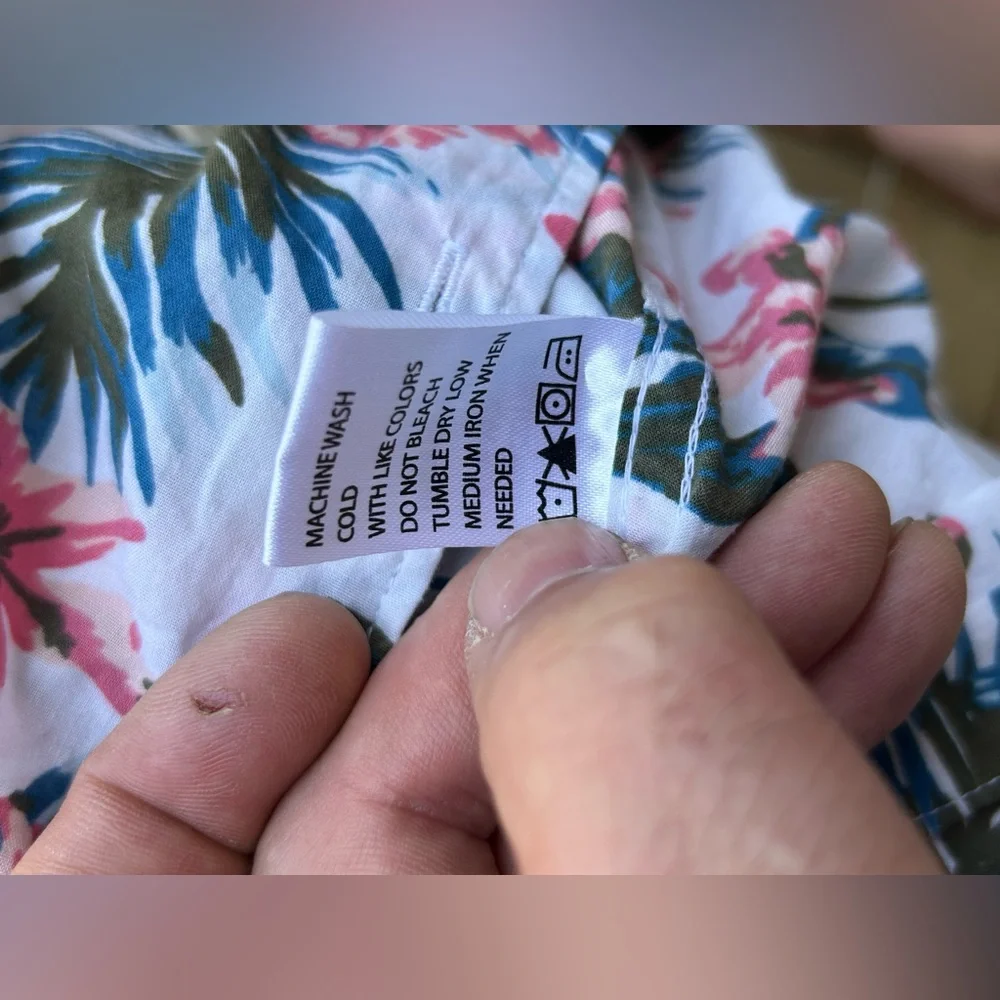 Free Planet | White and Pink Casual Button Down Shirt | Size Small - Picture 4 of 5